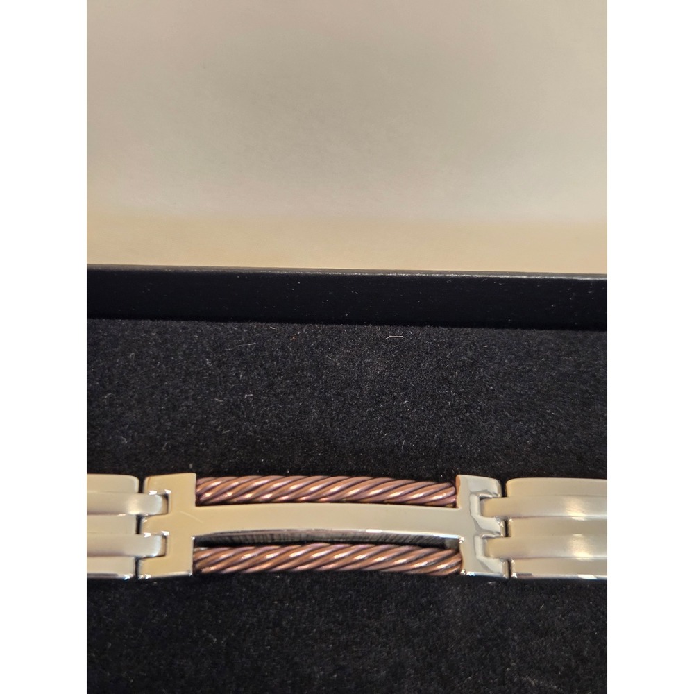 Macy's Two Tone Link Bracelet 8.5" Men Silver Rose Gold Stainless Steel Cable - Picture 2 of 4